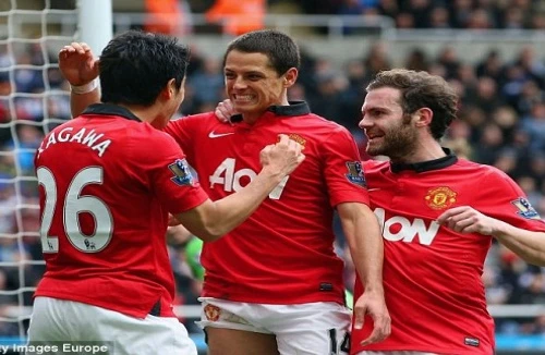 Mata lập cú đúp, M.U chạy đà hoàn hảo cho Champions League