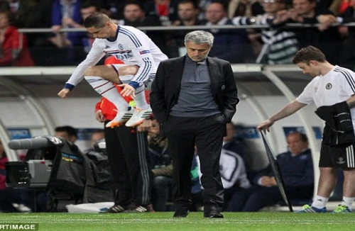 Bồi thường 10 triệu bảng, Chelsea quyết “tống” Torres ra đường