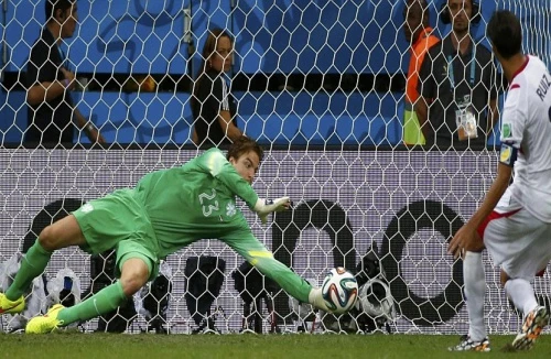 Vào sân 1 phút, người hùng Tim Krul giúp Hà Lan loại Costa Rica ở loạt “đấu súng”