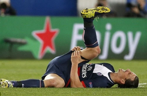 PSG đón tin buồn – Ibrahimovic lỡ trận lượt về với Chelsea