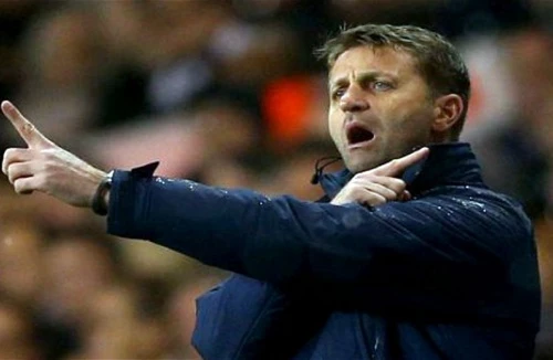 Tim Sherwood chỉ trích BLĐ Tottenham trước thềm đại chiến với Chelsea