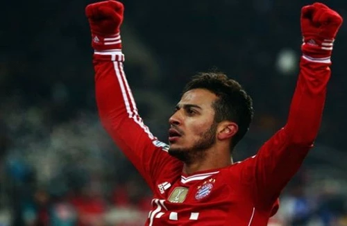 Bayern nhận “hung tin” trước thềm đại chiến cùng M.U