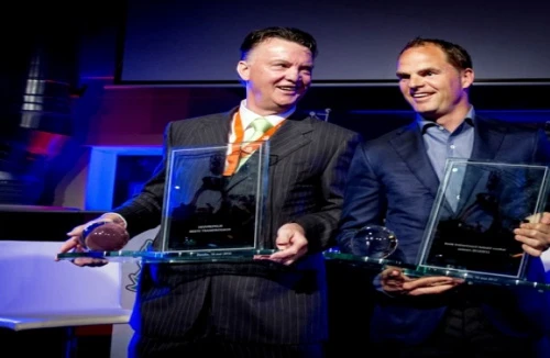 M.U sẽ trở thành “pháo đài” của “Người Hà Lan bay”