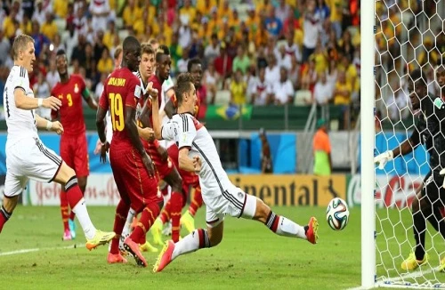 Klose san bằng kỷ lục World Cup, Đức chia điểm cùng Ghana