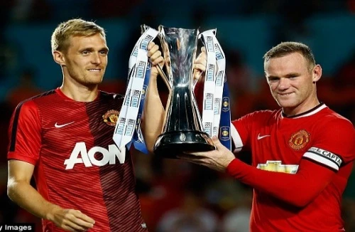 M.U “hái” ra tiền sau 2 tuần “cày ải” trên đất Mỹ