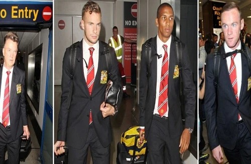 Chùm ảnh: Các người hùng M.U trở về sau vinh quang trên đất Mỹ