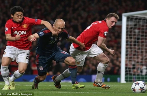 M.U cầm hòa 10 người của Bayern ở Old Trafford