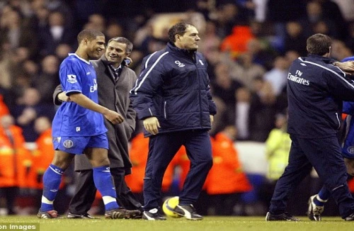 Jose Mourinho bị trò cũ tố là kẻ thất hứa