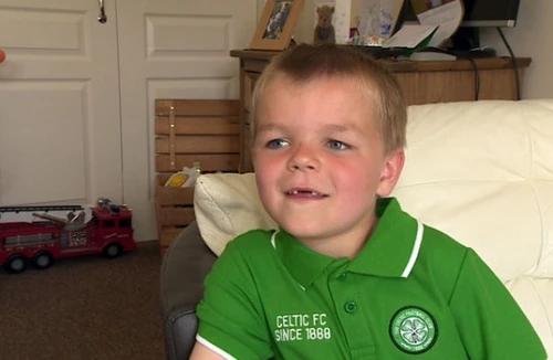 Cậu bé 6 tuổi tự ứng cử dẫn dắt...CLB Celtic gây "bão mạng"