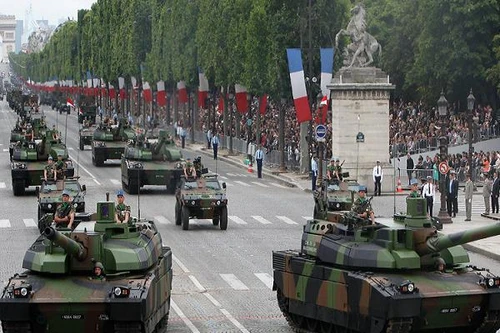 Pháp triển khai 15 xe tăng chiến đấu chủ lực tới Ba Lan