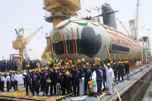 Ấn Độ hoàn thành đóng chiếc tàu ngầm Scorpene đầu tiên