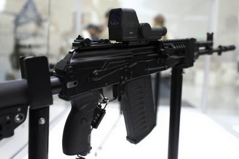 [ẢNH] Nga toan tính gì khi giới thiệu khẩu AK đặc biệt bắn đạn 7,62 mm NATO?