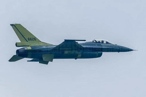 [ẢNH] Trung Quốc giật mình khi Đài Loan bắt đầu nhận tiêm kích mạnh hơn Su-35