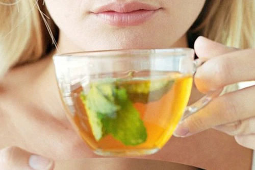 Thận trọng khi uống trà xanh