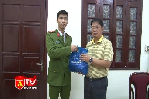 Lái xe "cuỗm" hơn 1 tỷ đồng của ông chủ nước ngoài rồi bỏ trốn