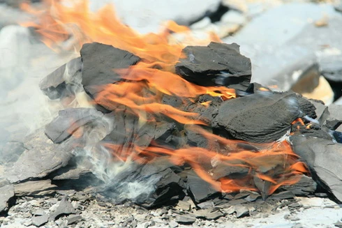 [ẢNH] Mỹ muốn cứu ngành sản xuất dầu đá phiến bằng... chi phí của người khác