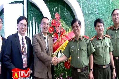 Chúc mừng Hội Thánh Tin Lành Hà Nội nhân kỷ niệm 100 năm thành lập 