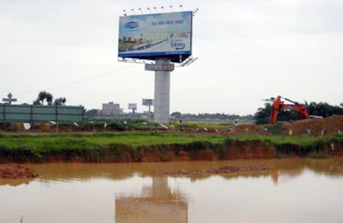 Hà Nội yêu cầu rà soát những " hố nước tử thần"