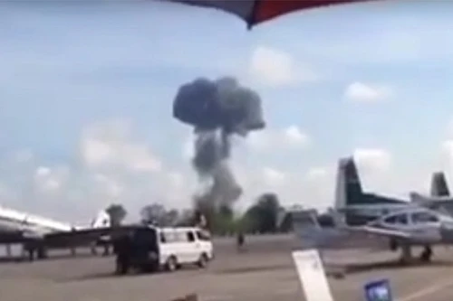 Tiêm kích Saab Gripen của Thái Lan rơi khi biểu diễn, phi công thiệt mạng