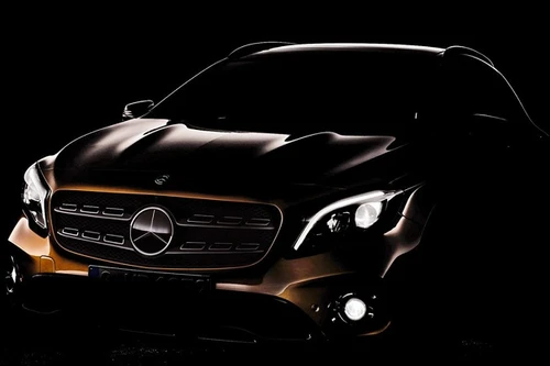 Mercedes-Benz hé lộ ảnh teaser đầy bí ẩn của GLA 2017