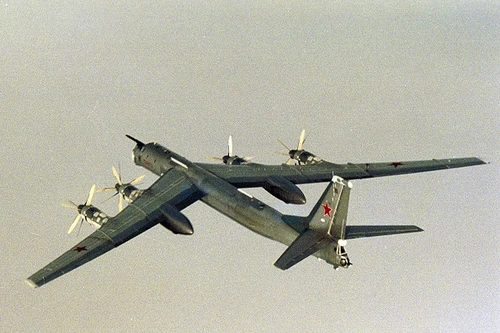 Chiến đấu cơ Nhật Bản xuất kích chặn máy ném bom Nga