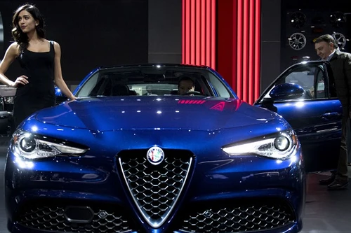 Những mẫu xe được mong chờ nhất thế giới khoe "đường cong" tại Detroit