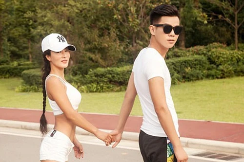 Vẻ đẹp nóng bỏng của bà mẹ U50 cứ ra đường bị nhầm là bạn gái con trai