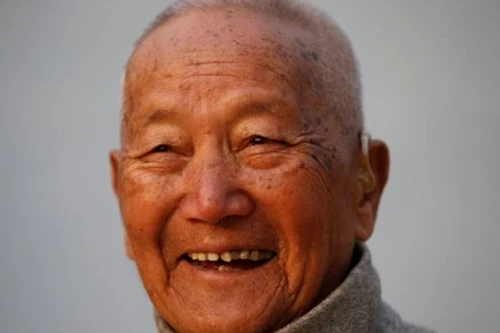 Cụ ông 85 tuổi chết khi nỗ lực phá kỷ lục chinh phục đỉnh Everest