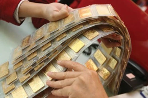 Vàng bị làm giá?