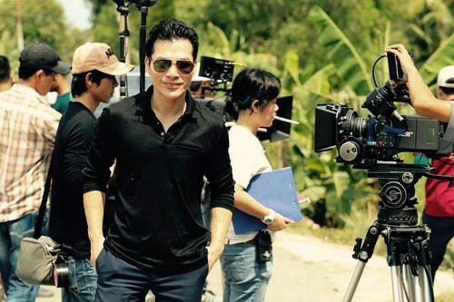 Trần Bảo Sơn chính thức khai máy phim "Hy sinh đời trai"