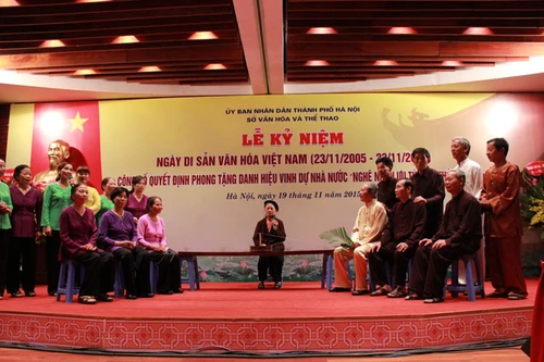 Kỷ niệm Ngày Di sản văn hóa Việt Nam và lễ phong tặng "nghệ nhân ưu tú"