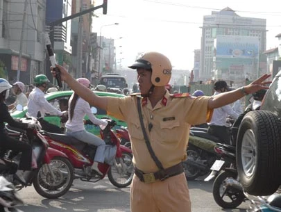 Hiến kế giải pháp giảm ùn tắc giao thông