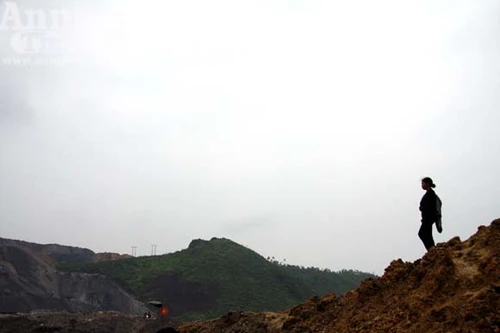 Sức mạnh của “sóng thần" núi thải đất đá