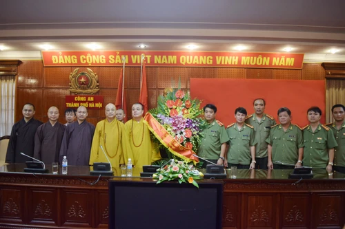 Giáo hội Phật giáo chúc mừng Công an Thủ đô nhân ngày truyền thống