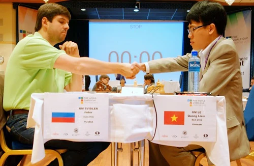 Tiếp tục hòa Svidler, Quang Liêm hy vọng loạt Tie-break