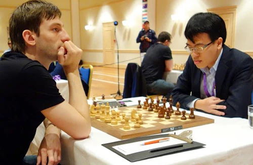 Quang Liêm thua đối thủ trên cơ sau... 6 tiếng giao đấu