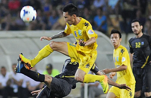 Hà Nội T&T tự làm khó mình ở tứ kết AFC Cup