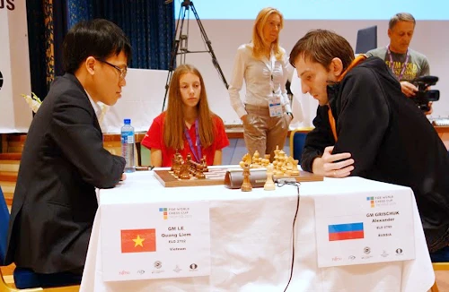 Quang Liêm đối mặt Đương kim vô địch tại vòng 4 World Cup 2013