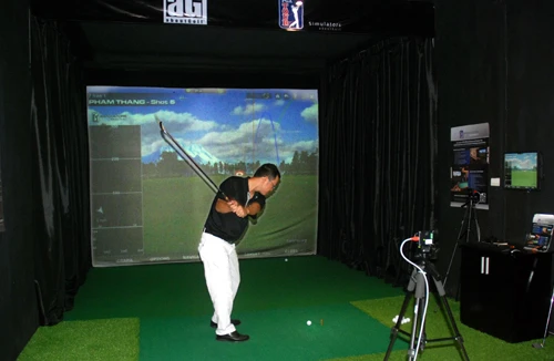 “Sân golf trong nhà” giá 68.000 USD có mặt tại Hà Nội