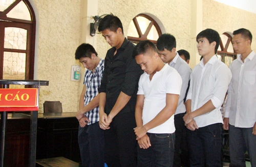 9 cầu thủ V.Ninh Bình lĩnh án: Từ án tù đến "án tử"