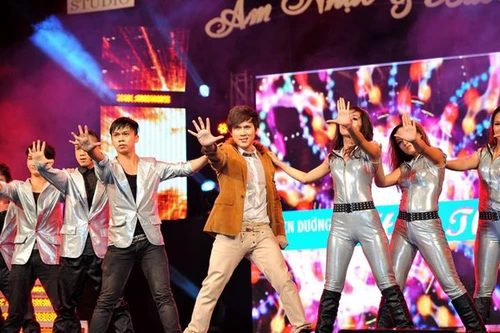 Lãng mạn và nồng nàn "Âm nhạc và Bước nhảy tháng 11"