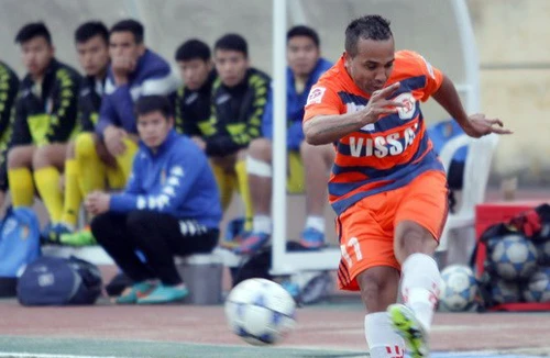 V-League bây giờ, nhìn đâu cũng nghi... có bán độ !