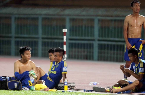 Suất V-League giá… 0 đồng