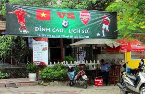 Quán ăn, nhà hàng Hà Nội ăn theo trận Việt Nam - Arsenal