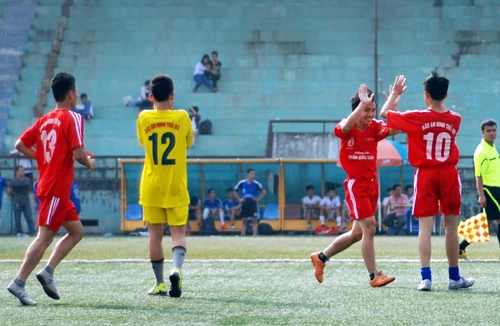 Lịch thi đấu vòng 1/16 giải bóng đá học sinh Hà Nội 2013