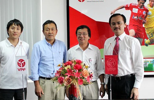 Chuyên gia Nhật Bản chưa thể nhậm chức trưởng giải V-League 2014