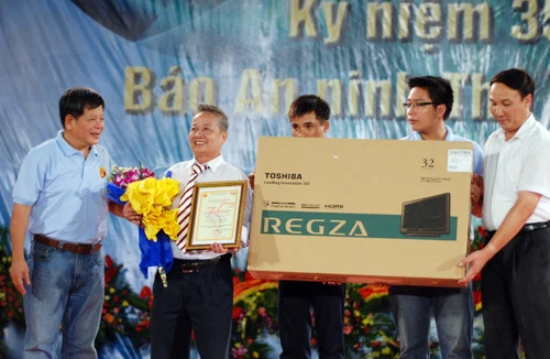 Hòa cùng Ngày hội Báo An ninh Thủ đô