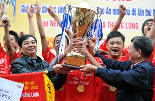 Ngập tràn cảm xúc