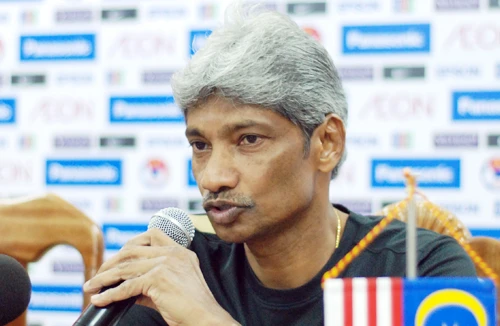 Tuyển Malaysia quyết “đòi nợ” thầy trò HLV Phan Thanh Hùng