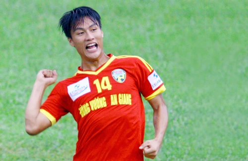 Suarez sẽ loại Italia từ vòng bảng!